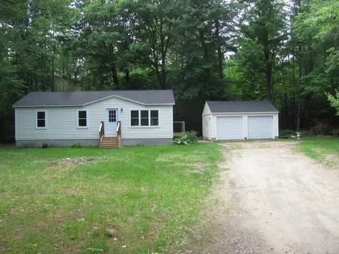 178 Number Six Road E Oxford ME 04270