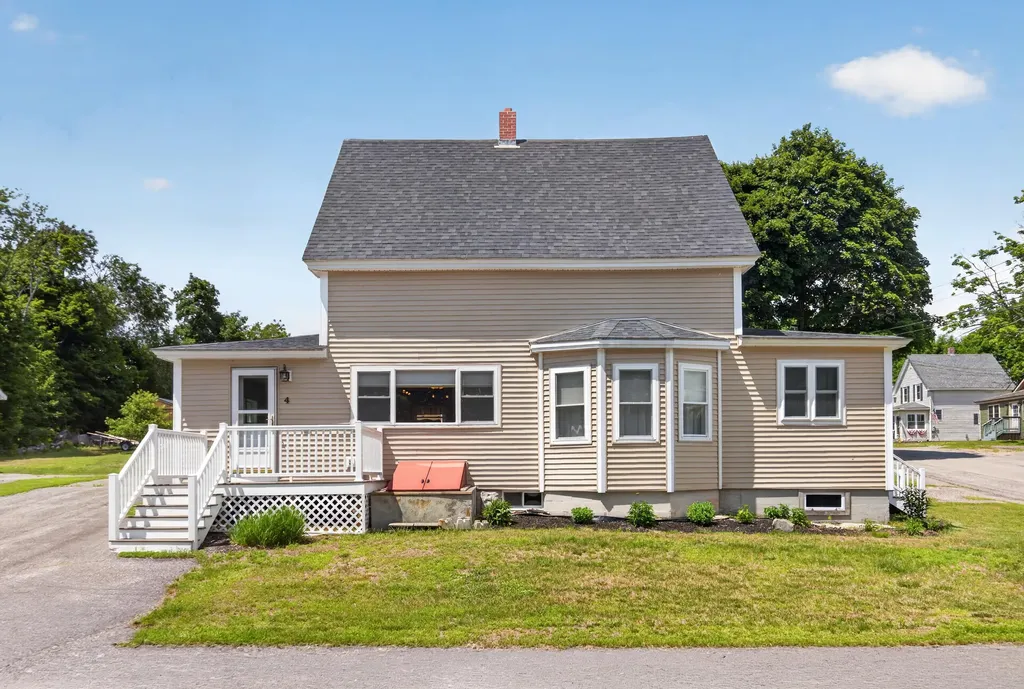 4 Knox Street Millinocket ME 04462