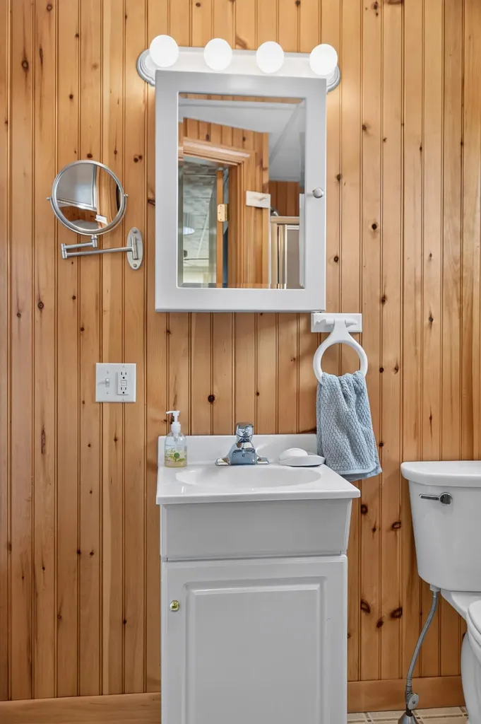 4 Knox Street Millinocket ME 04462