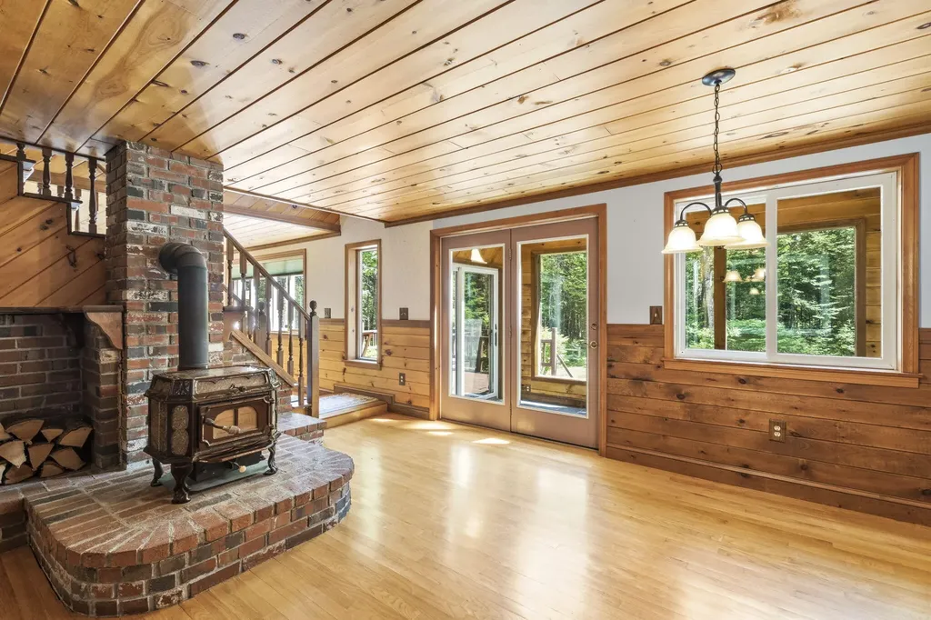 121 Eaton Ridge Drive Holden ME 04429