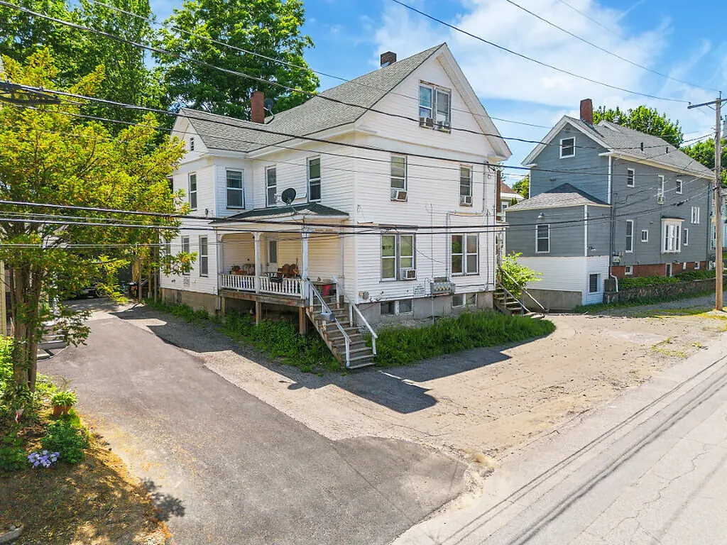12 Weston Street Augusta ME 04330