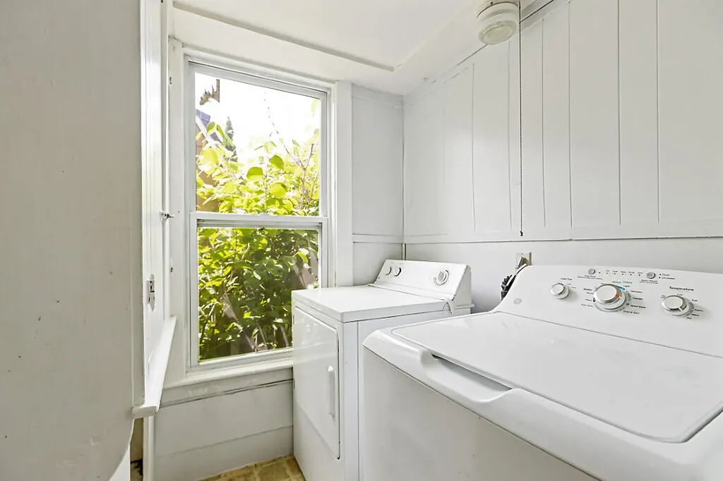 12 Weston Street Augusta ME 04330