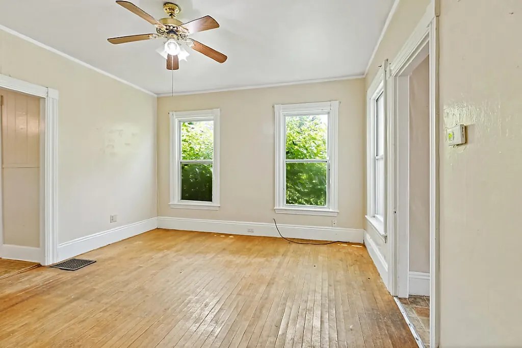 12 Weston Street Augusta ME 04330