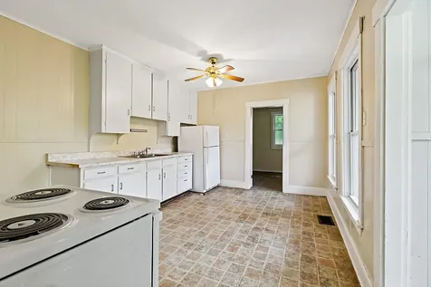 12 Weston Street Augusta ME 04330
