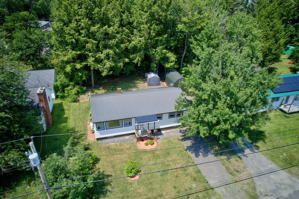 54 New Hampshire Street Millinocket ME 04462