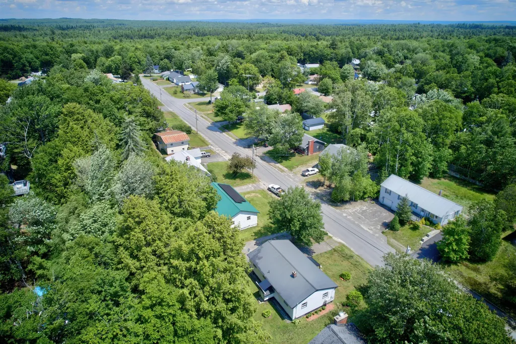 54 New Hampshire Street Millinocket ME 04462