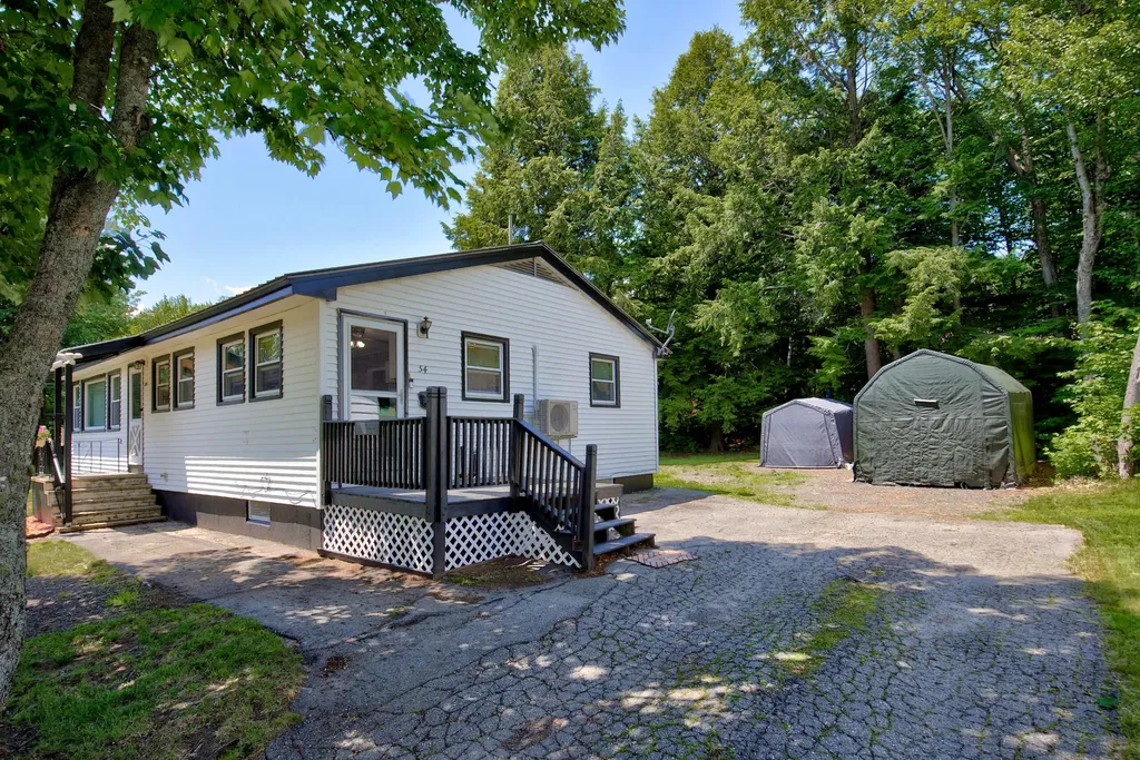 54 New Hampshire Street Millinocket ME 04462
