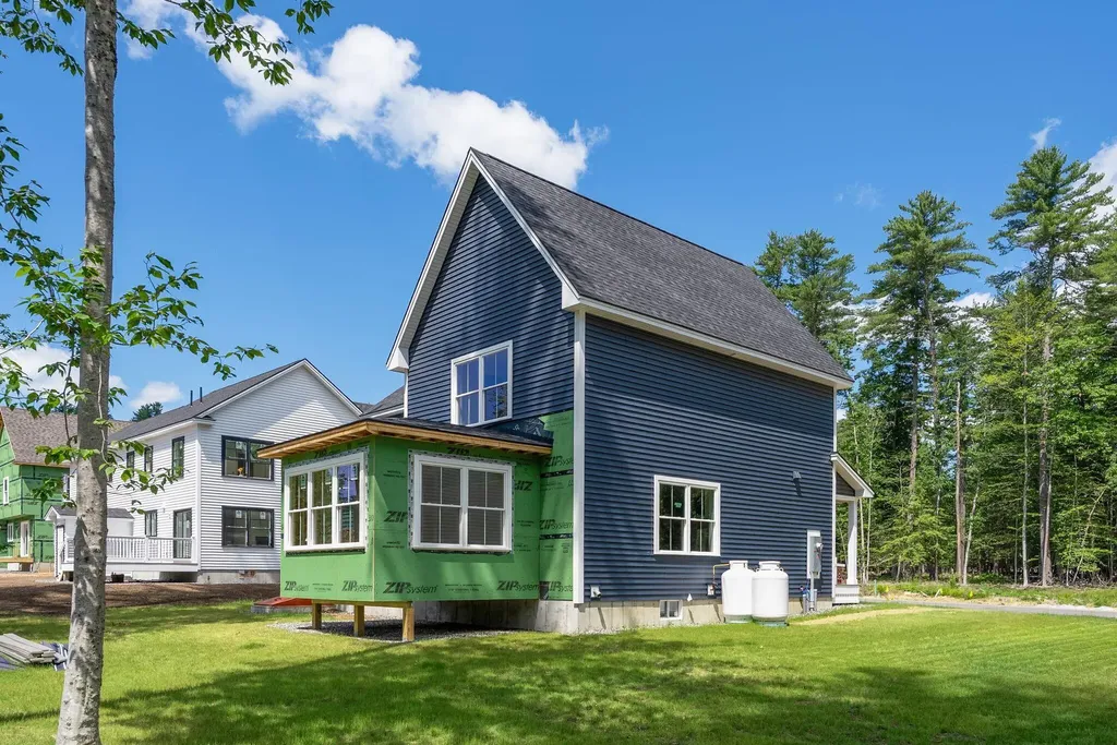 49 Lochwood Drive Gorham ME 04038