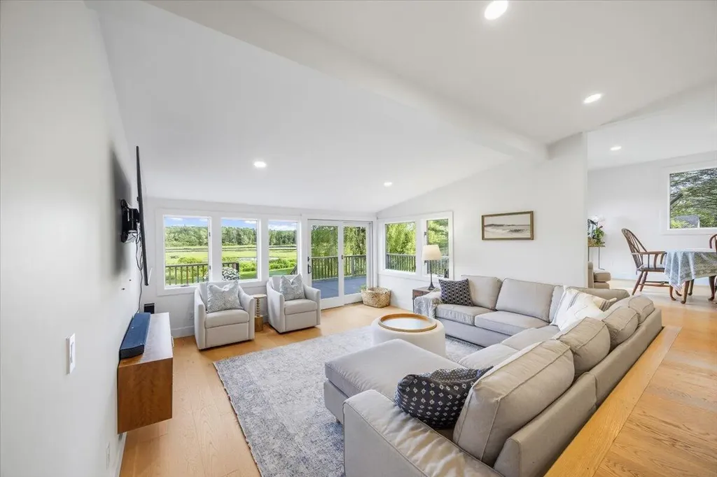 171 Spurwink Road Scarborough ME 04074