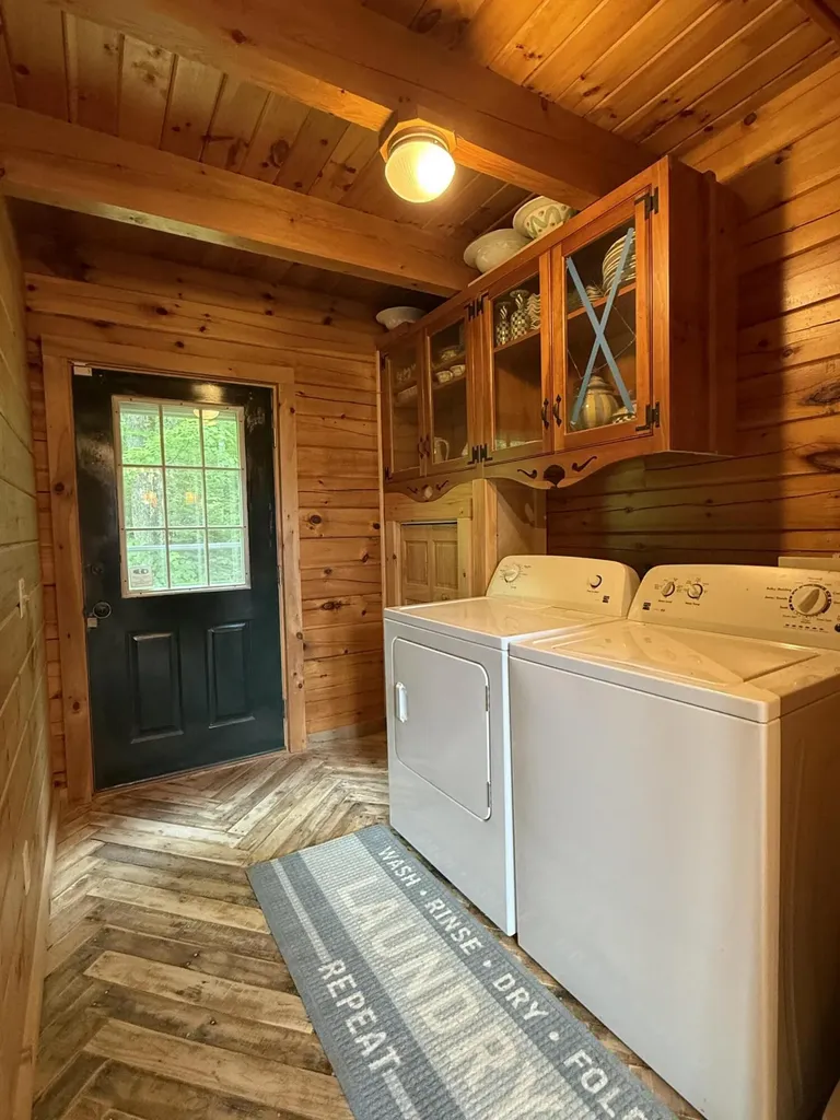 8 Scenic View Drive Lincoln ME 04457