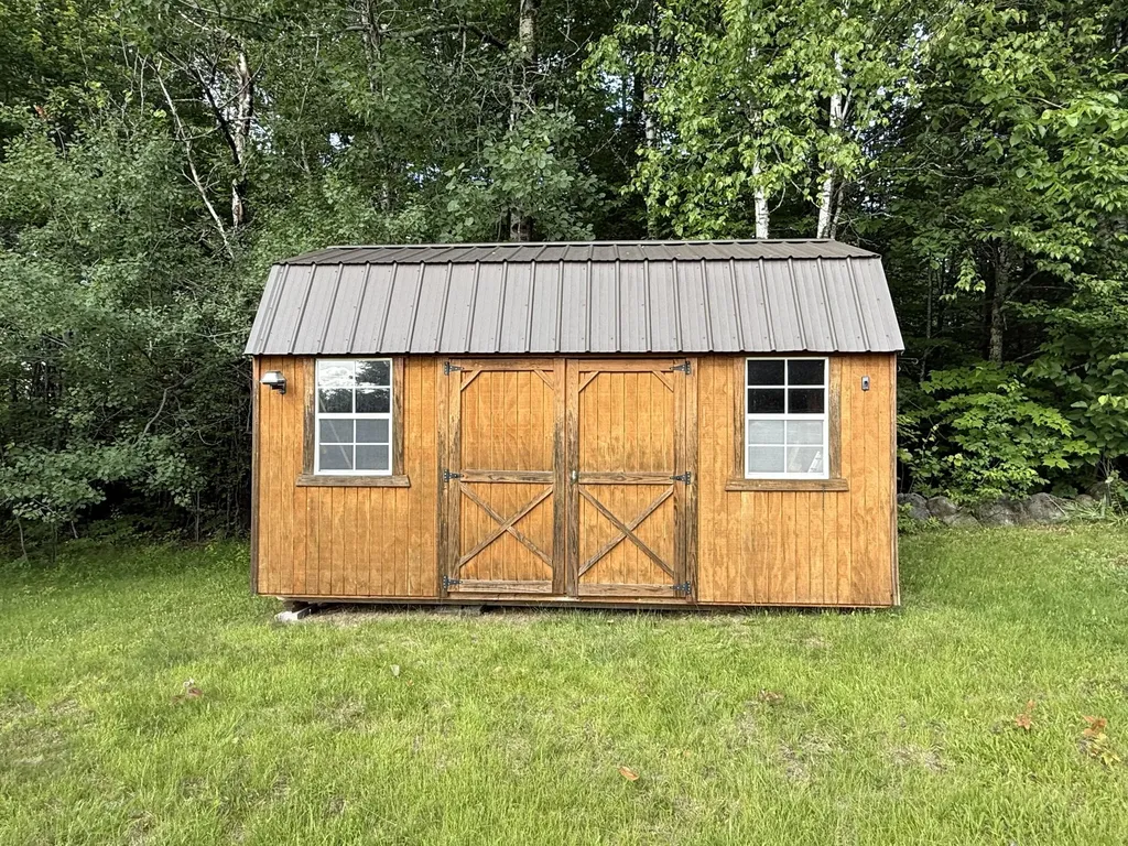 8 Scenic View Drive Lincoln ME 04457