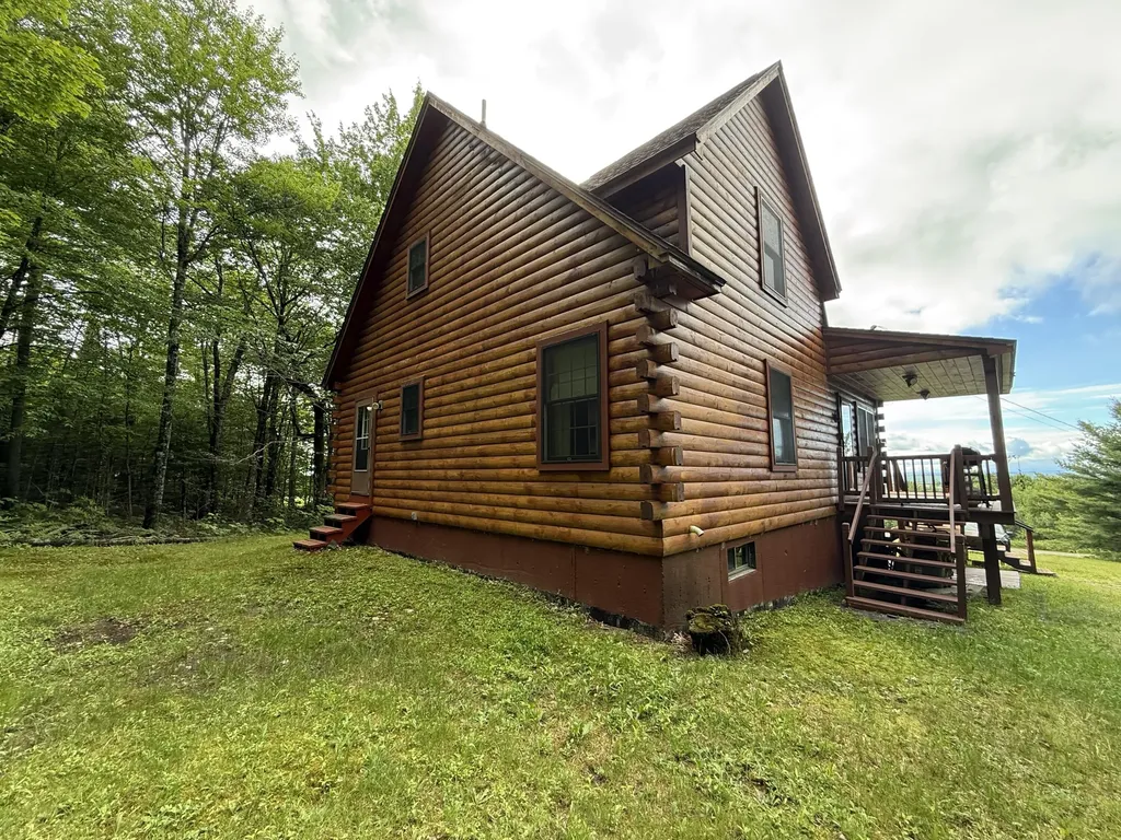 8 Scenic View Drive Lincoln ME 04457
