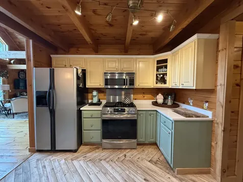 8 Scenic View Drive Lincoln ME 04457