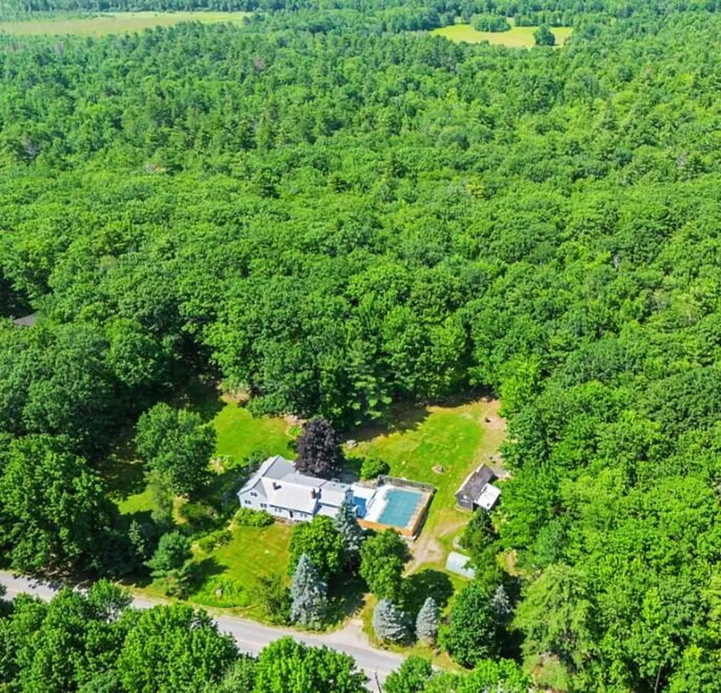 938 E Pond Road Smithfield ME 04978