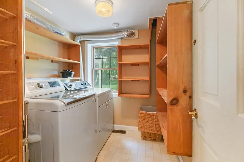 938 E Pond Road Smithfield ME 04978