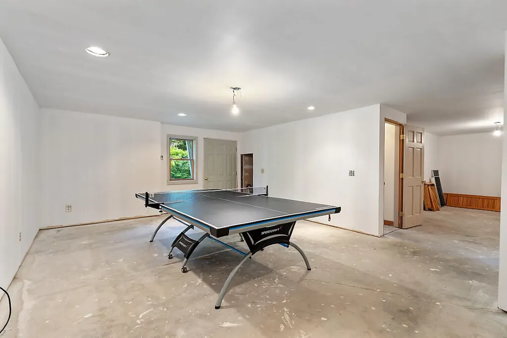 938 E Pond Road Smithfield ME 04978