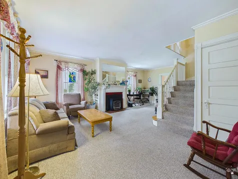 89 Western Avenue Augusta ME 04330