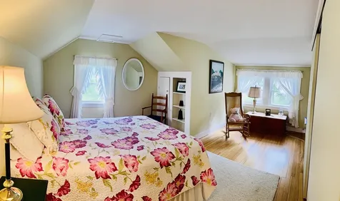 24 Mount Mica Road Paris ME 04281