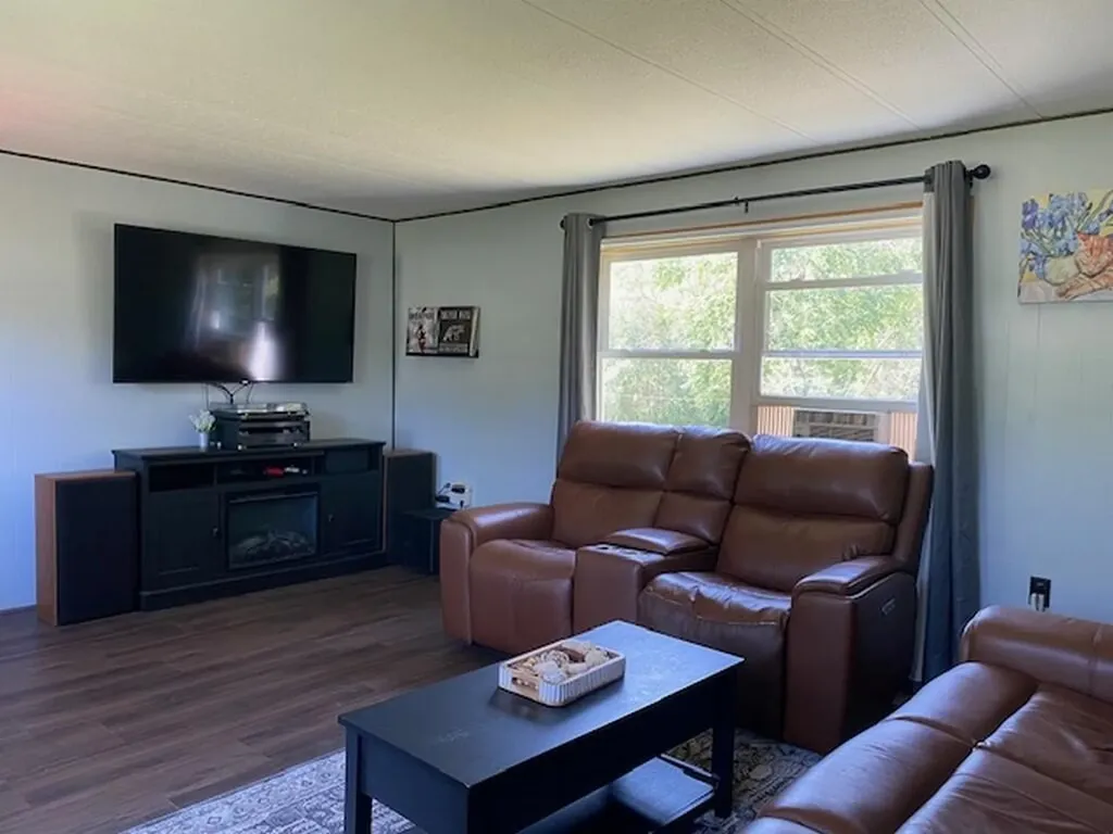 2440 Union Street Hermon ME 04401