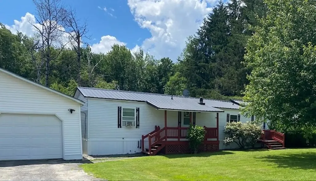 2440 Union Street Hermon ME 04401