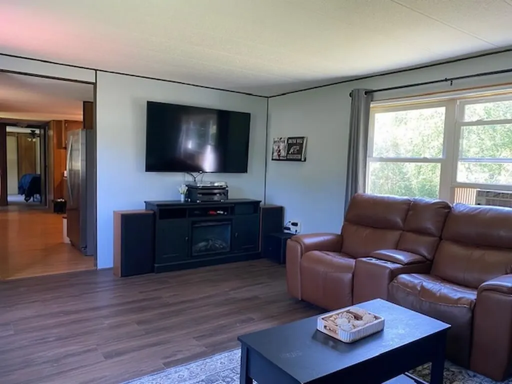 2440 Union Street Hermon ME 04401