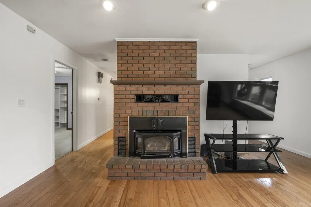 18 Caron Street Lewiston ME 04240