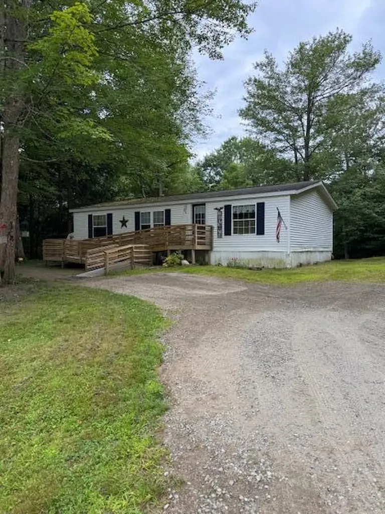 47 Round Stone Road Mount Vernon ME 04352
