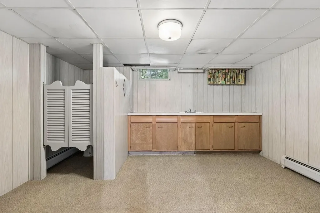 52 Robinson Gardens Lewiston ME 04240