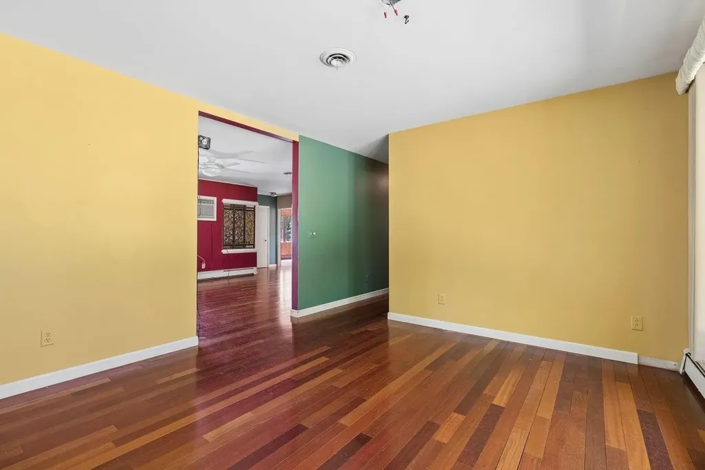 52 Robinson Gardens Lewiston ME 04240