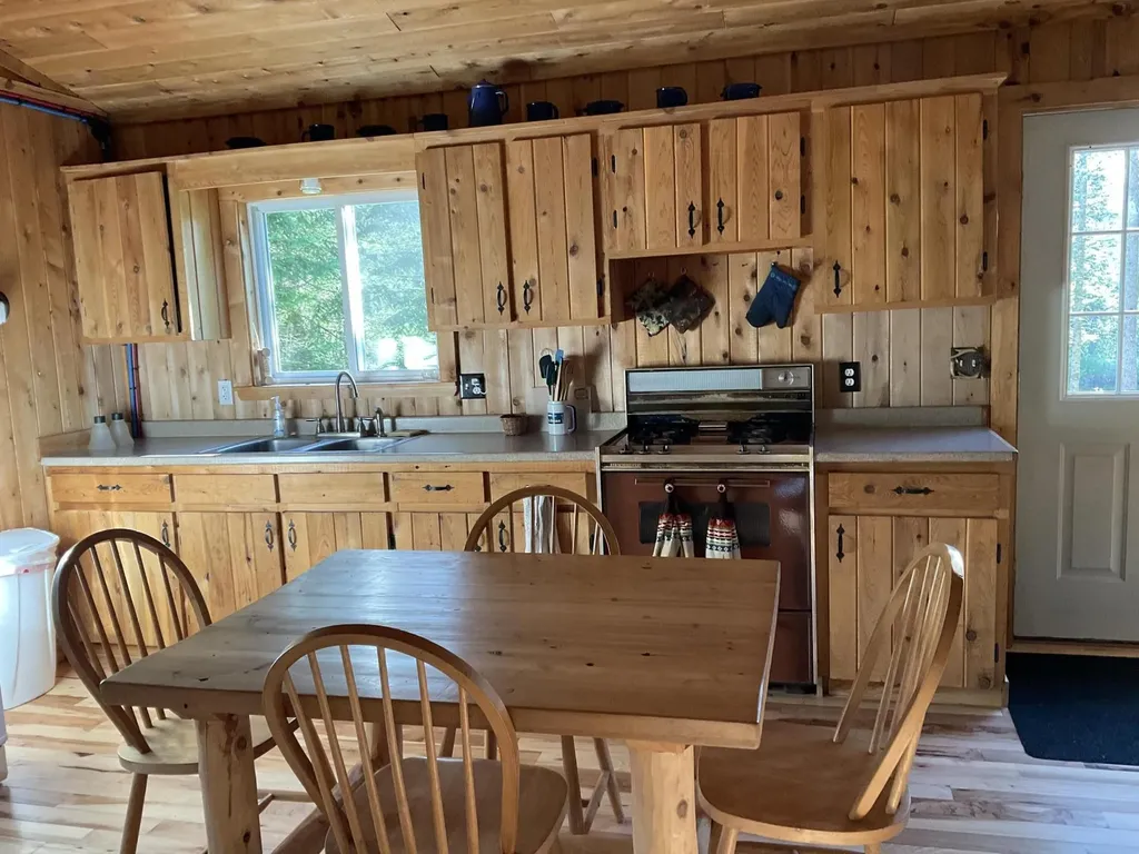 536 Mattakeunk Road Winn ME 04495
