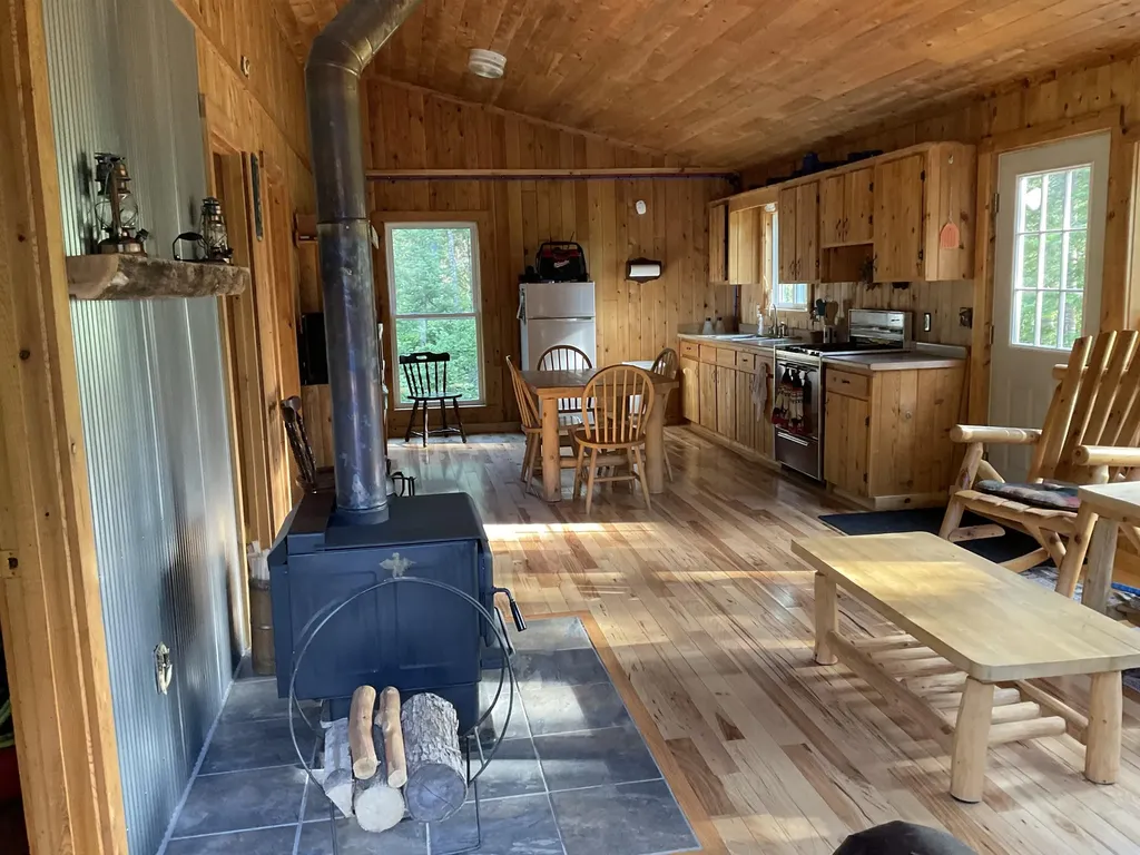 536 Mattakeunk Road Winn ME 04495