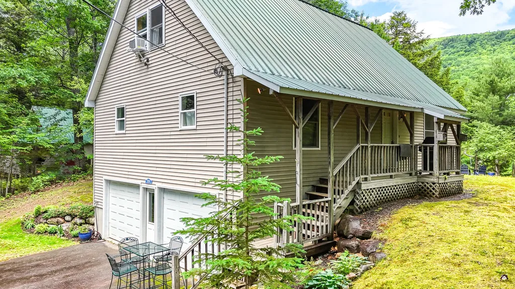 1016 Spring Farm Road Carrabassett Valley ME 04947