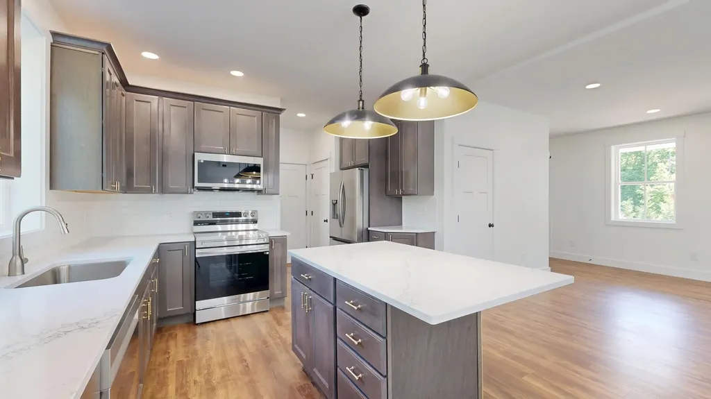 21 Magnolia Lane Gardiner ME 04345