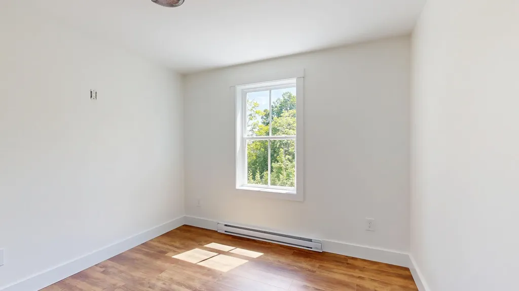 21 Magnolia Lane Gardiner ME 04345
