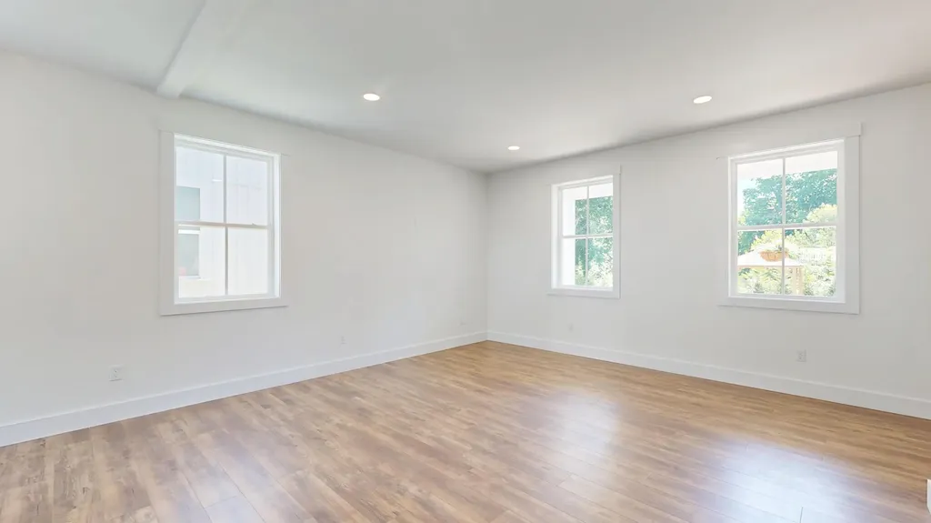 17 Magnolia Lane Gardiner ME 04345