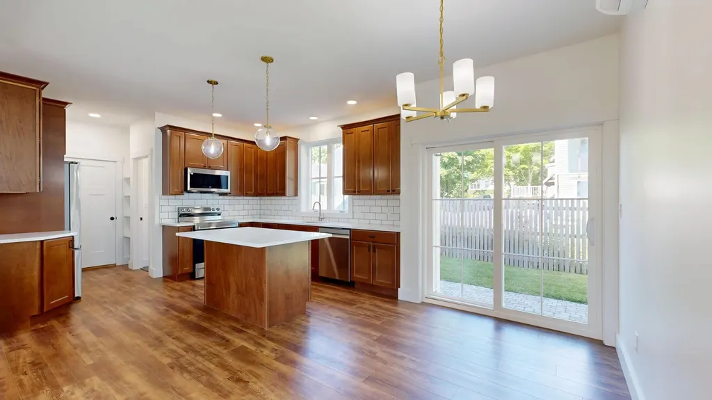 17 Magnolia Lane Gardiner ME 04345