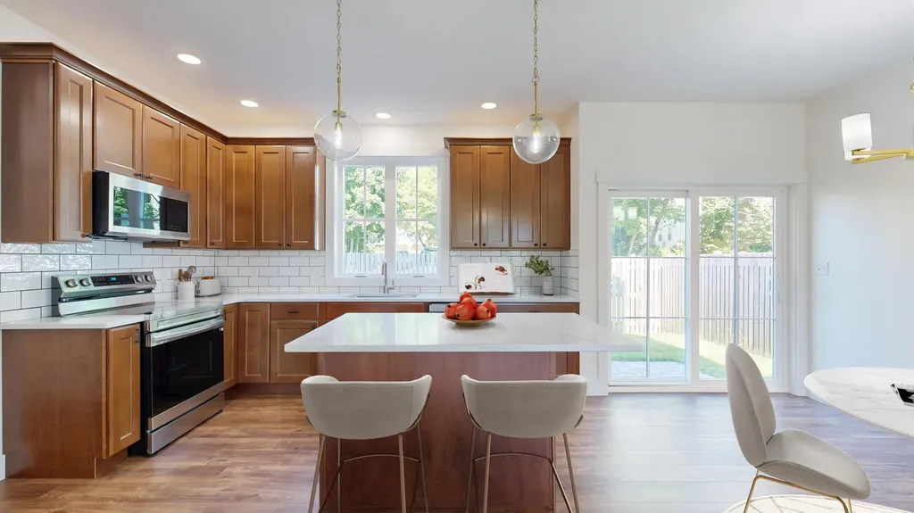 17 Magnolia Lane Gardiner ME 04345