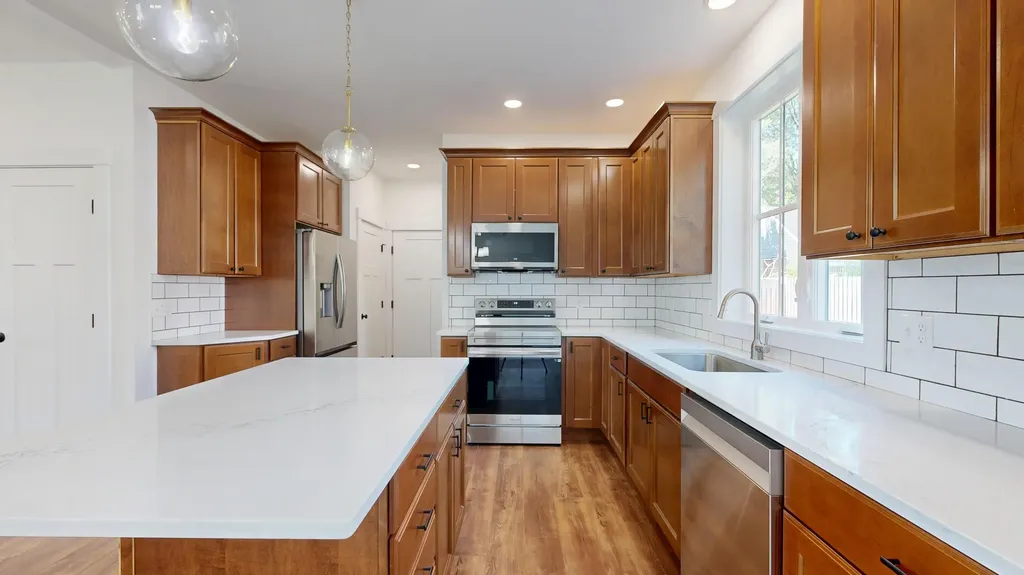 17 Magnolia Lane Gardiner ME 04345