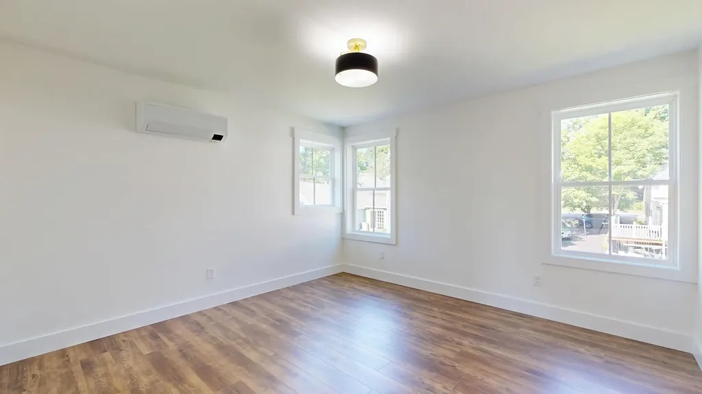 17 Magnolia Lane Gardiner ME 04345