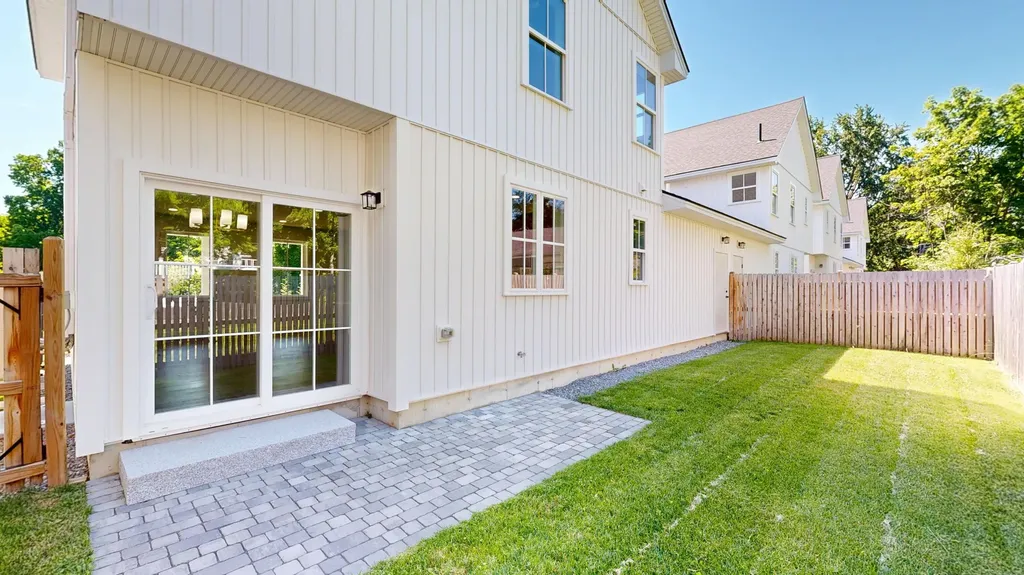 17 Magnolia Lane Gardiner ME 04345