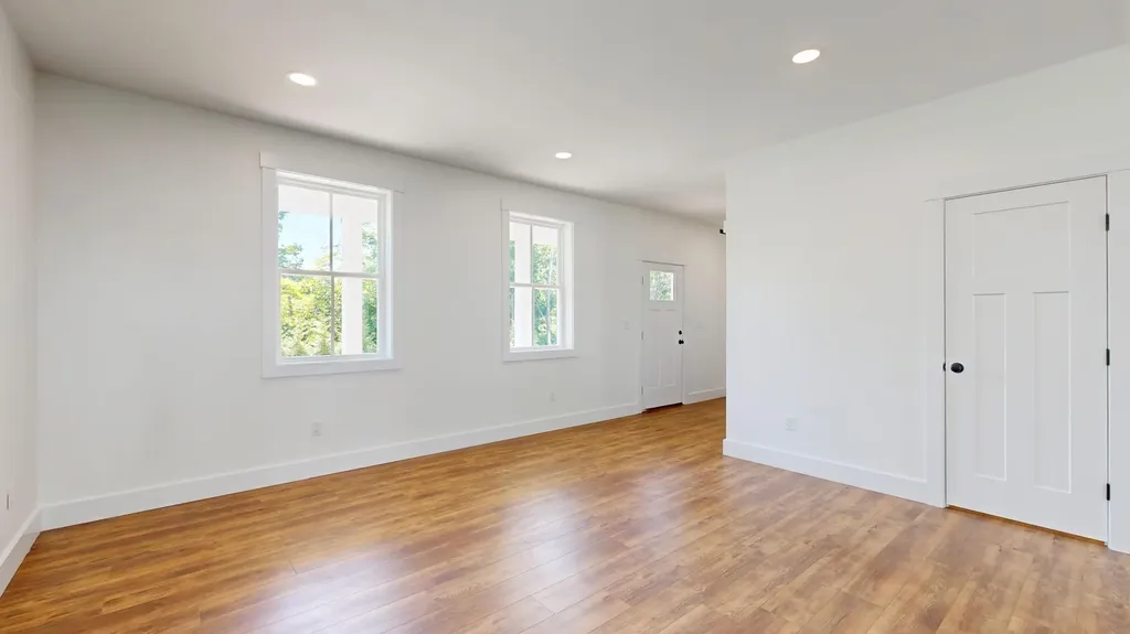 17 Magnolia Lane Gardiner ME 04345