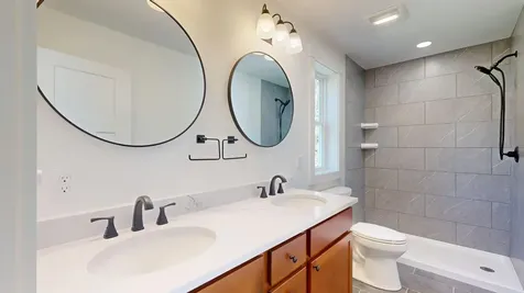 17 Magnolia Lane Gardiner ME 04345