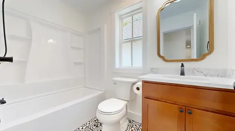 17 Magnolia Lane Gardiner ME 04345