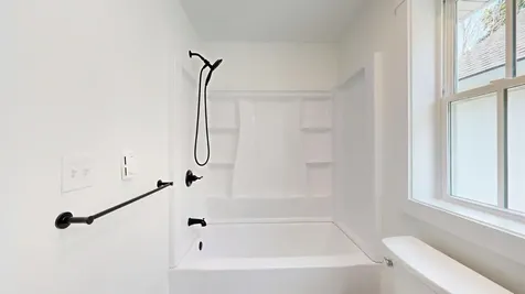 17 Magnolia Lane Gardiner ME 04345