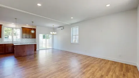 17 Magnolia Lane Gardiner ME 04345