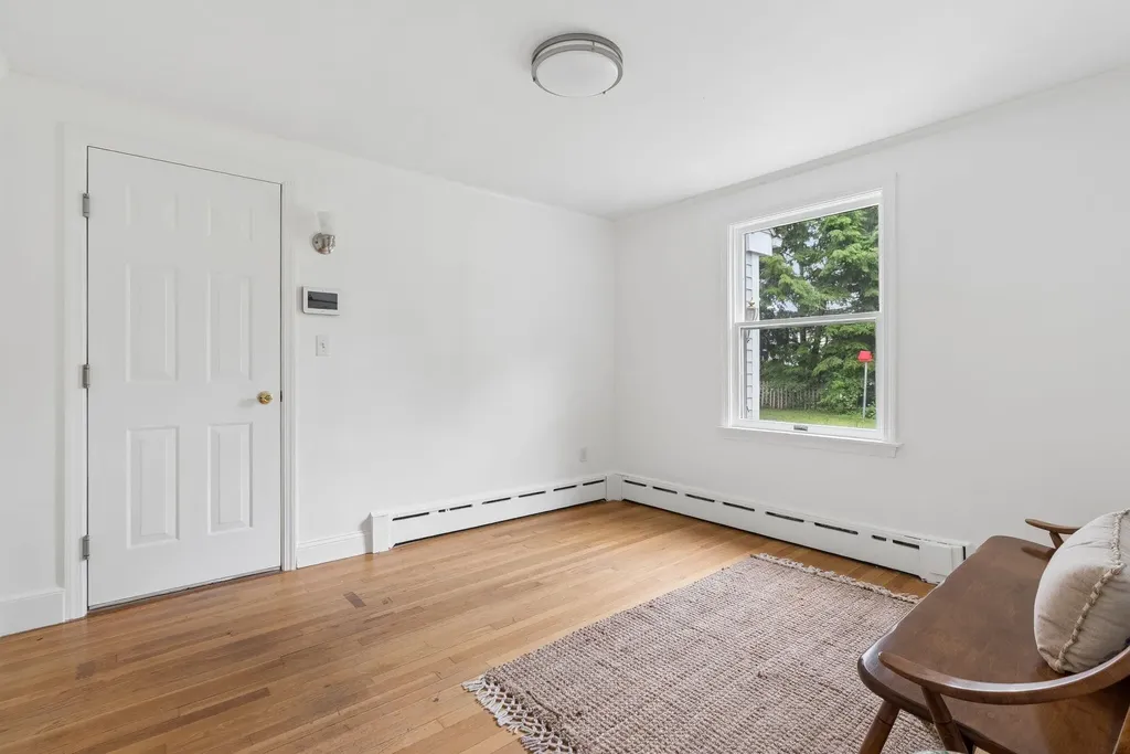 14 Fern Avenue Falmouth ME 04105
