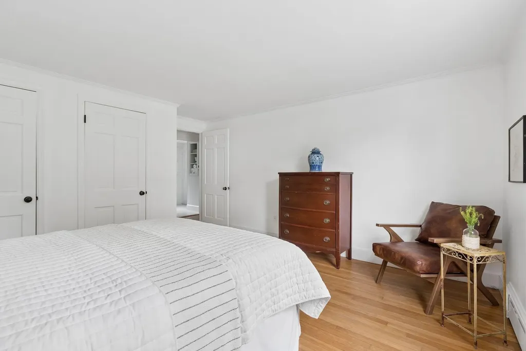 14 Fern Avenue Falmouth ME 04105
