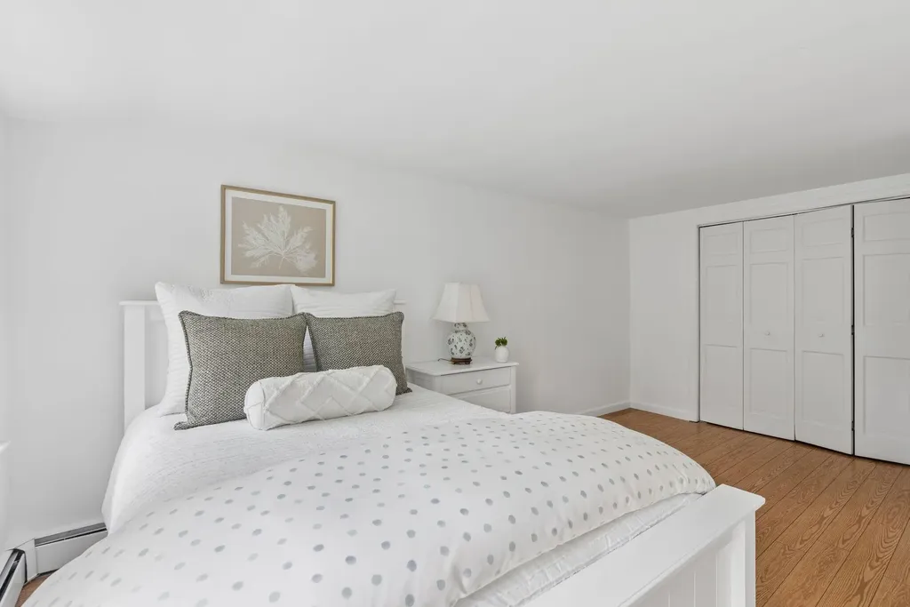 14 Fern Avenue Falmouth ME 04105