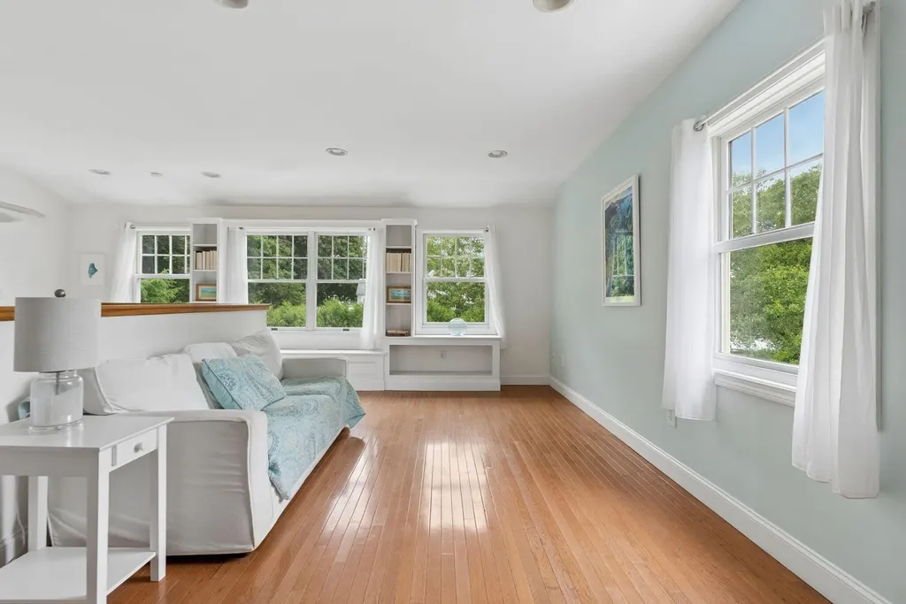 14 Fern Avenue Falmouth ME 04105