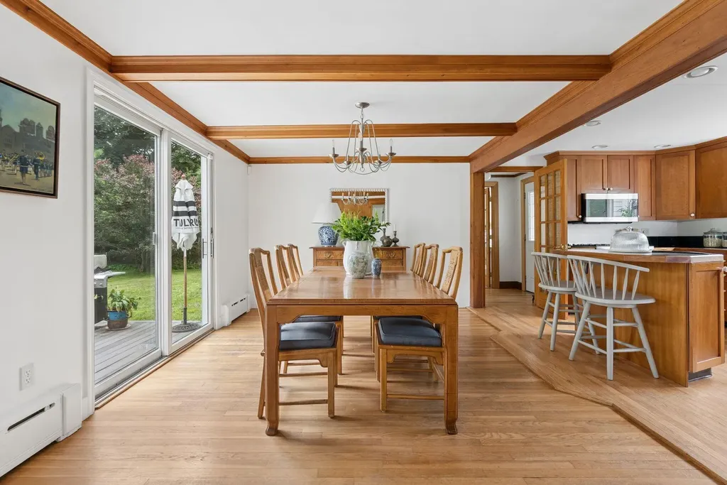 14 Fern Avenue Falmouth ME 04105